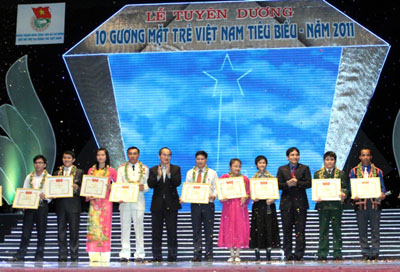 Tôn vinh 10 gương mặt trẻ Việt Nam tiêu biểu năm 2011